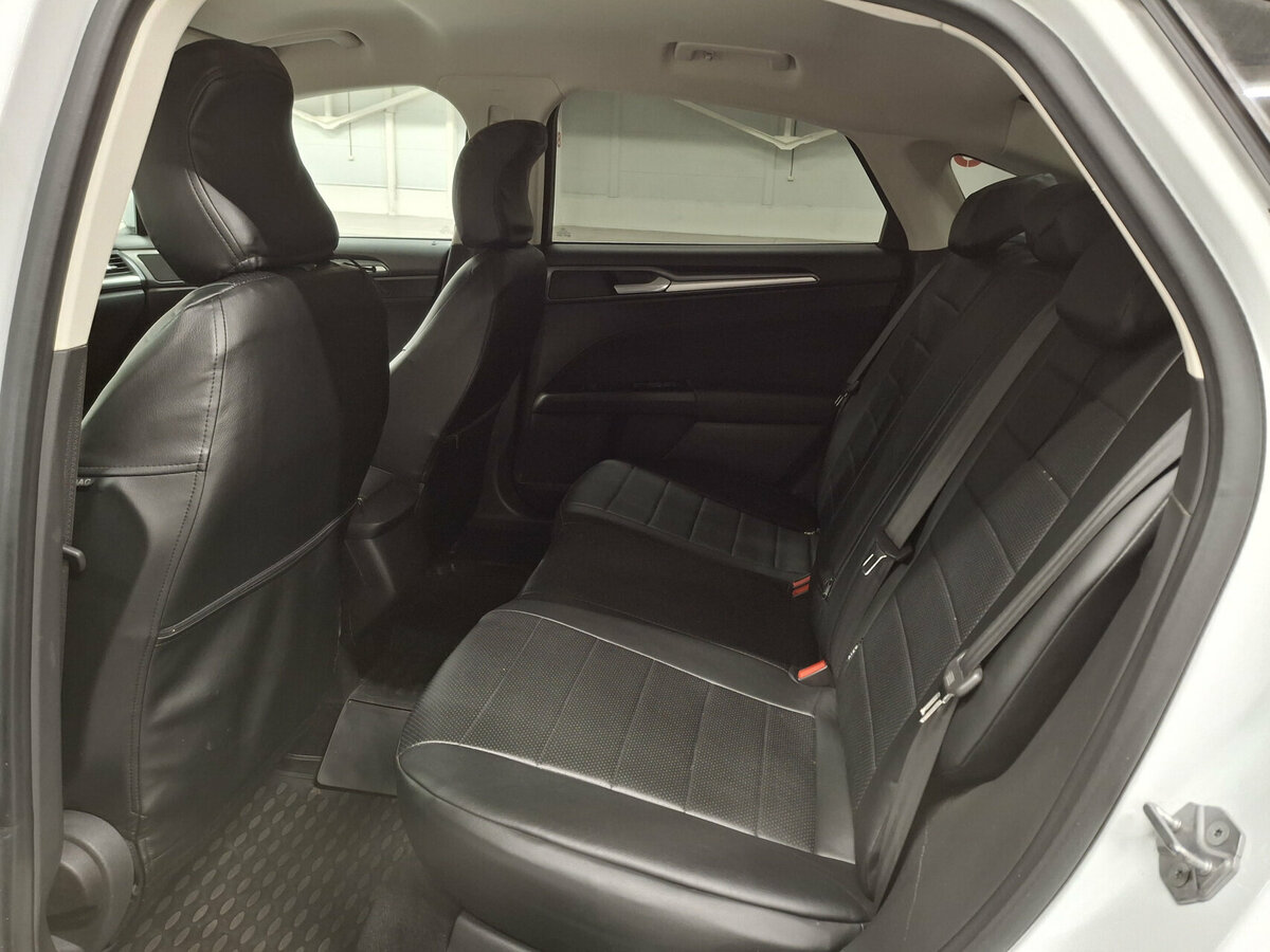 Ford Mondeo V, 2015 Фото №12