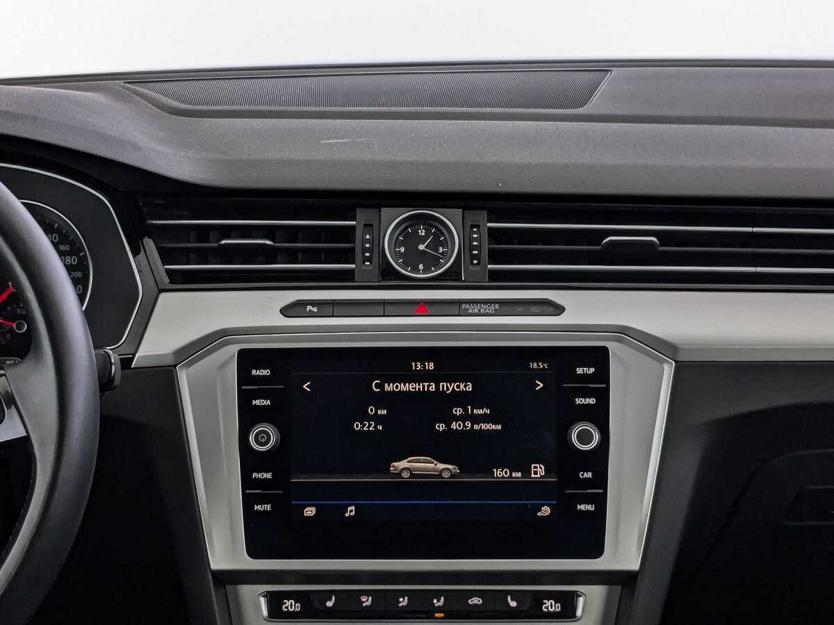 Volkswagen Passat, 2019 Фото №17