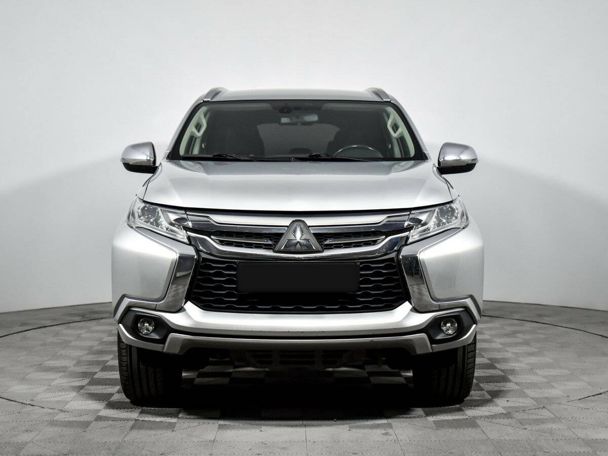 Mitsubishi Pajero Sport, 2018 Фото №2