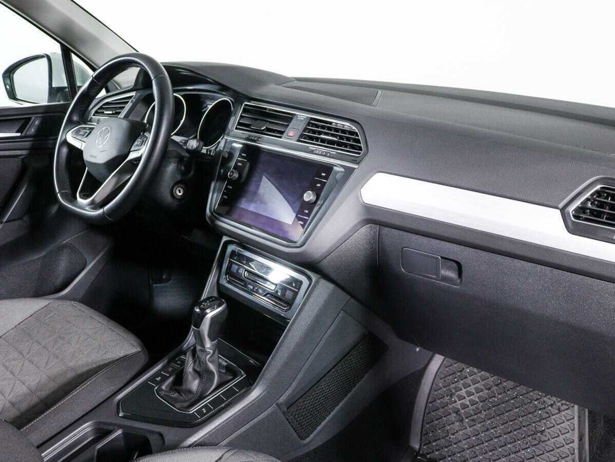 Volkswagen Tiguan, 2020 Фото №7