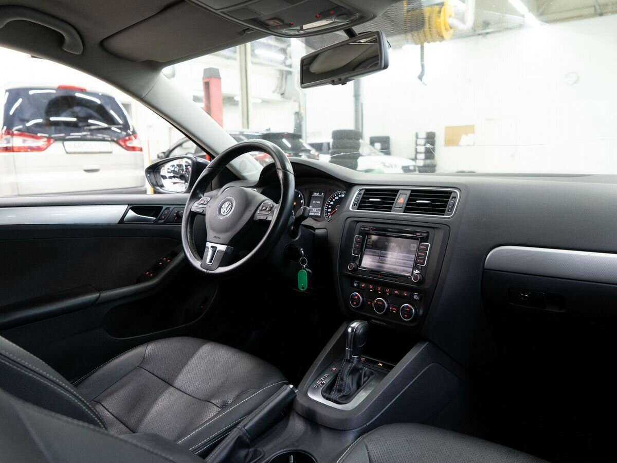 Volkswagen Jetta, 2013 Фото №18