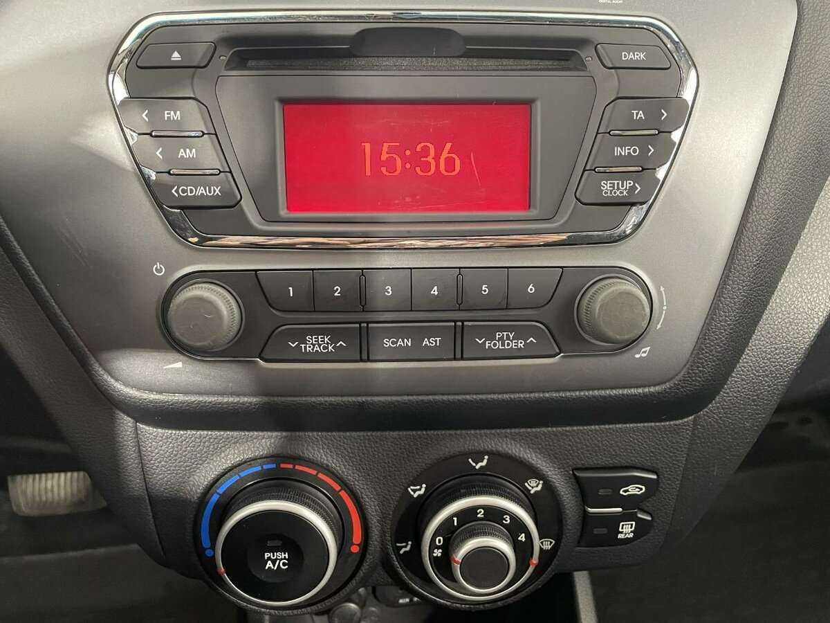 Kia Rio, 2014 Фото №12
