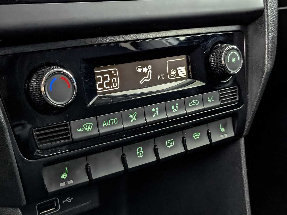 Skoda Rapid, 2019 Фото №17