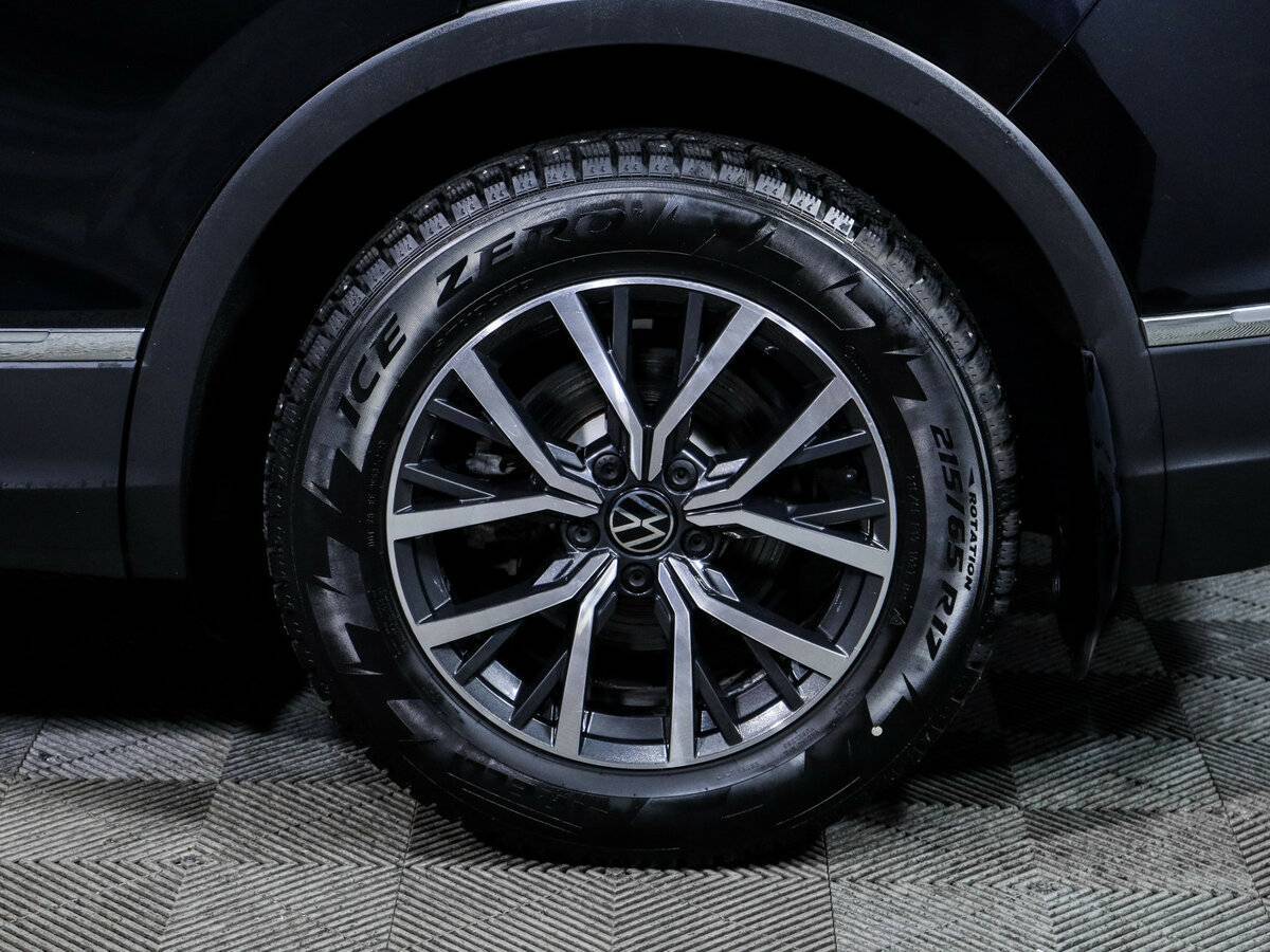 Volkswagen Tiguan, 2021 Фото №15