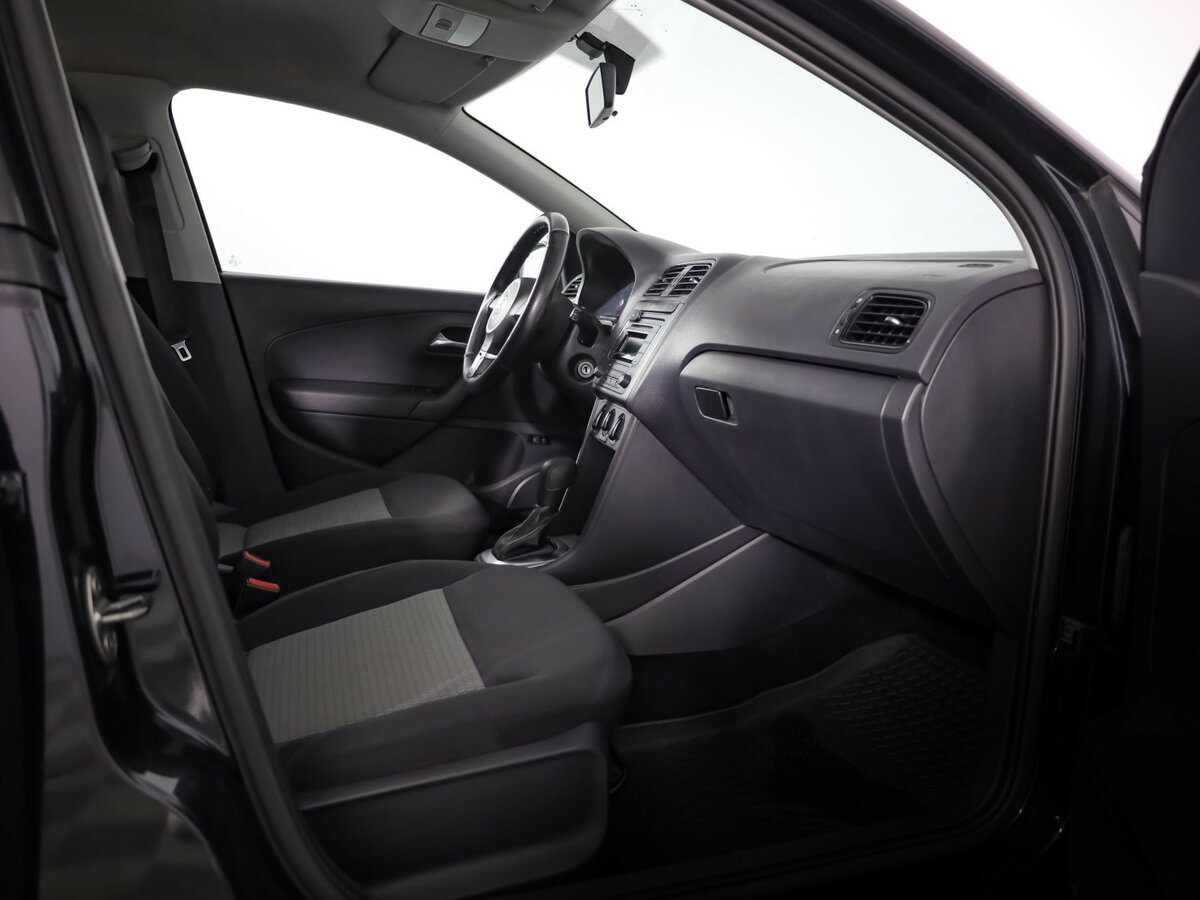 Volkswagen Polo V, 2013 Фото №15