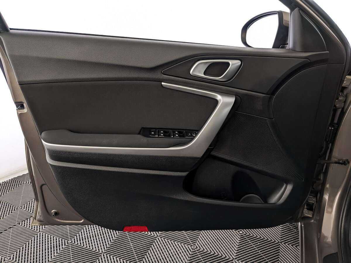 Kia Ceed, 2021 Фото №15