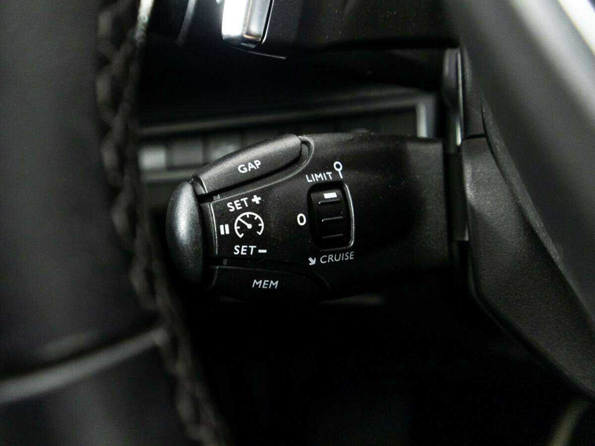 Peugeot 3008, 2018 Фото №18