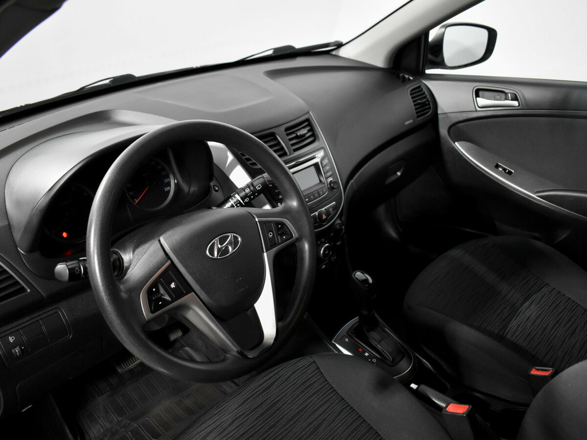 Hyundai Solaris I Рестайлинг, 2015 Фото №9