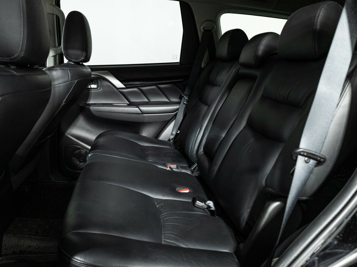 Mitsubishi Pajero Sport III, 2017 Фото №8