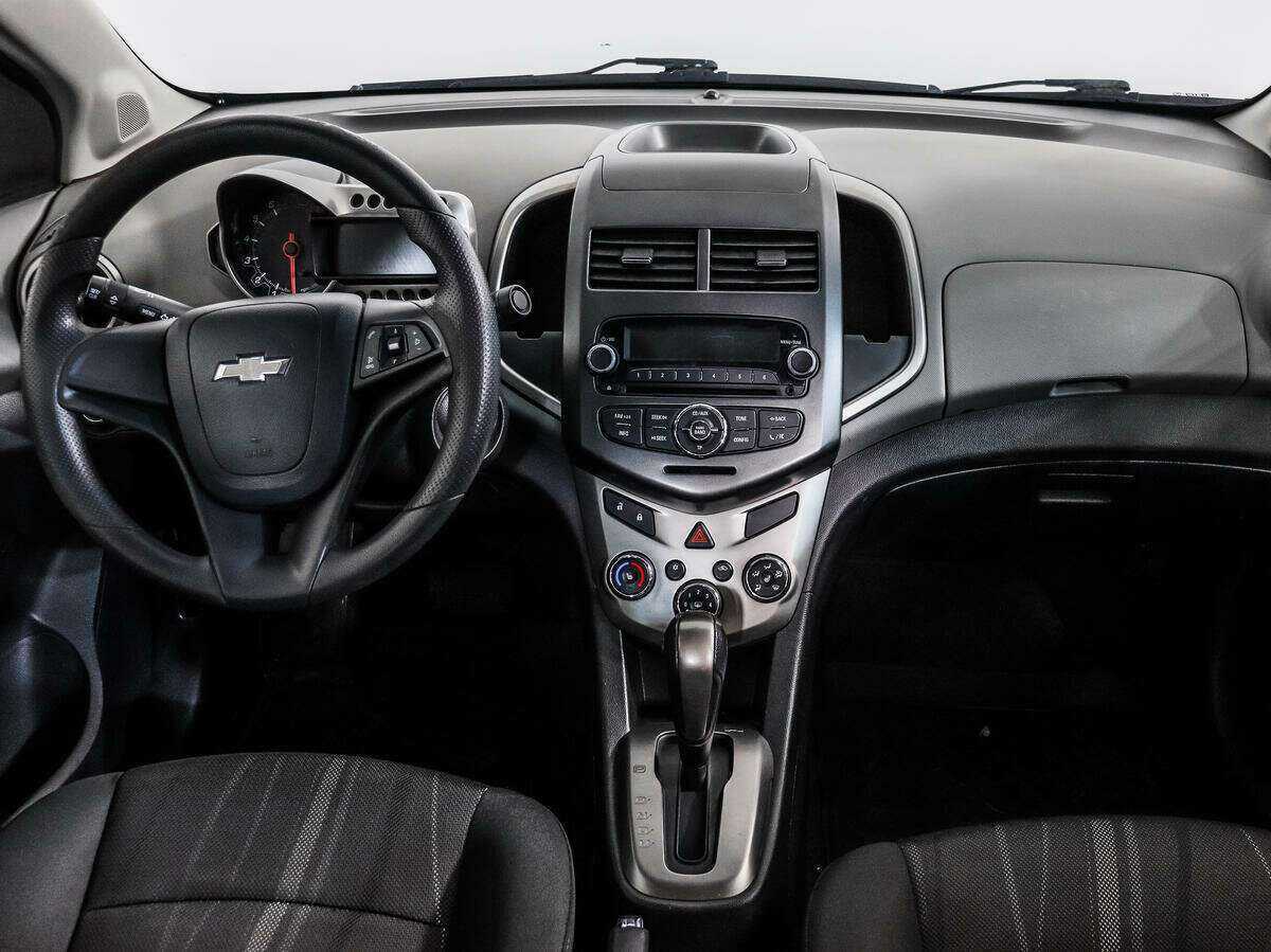 Chevrolet Aveo, 2013 Фото №12