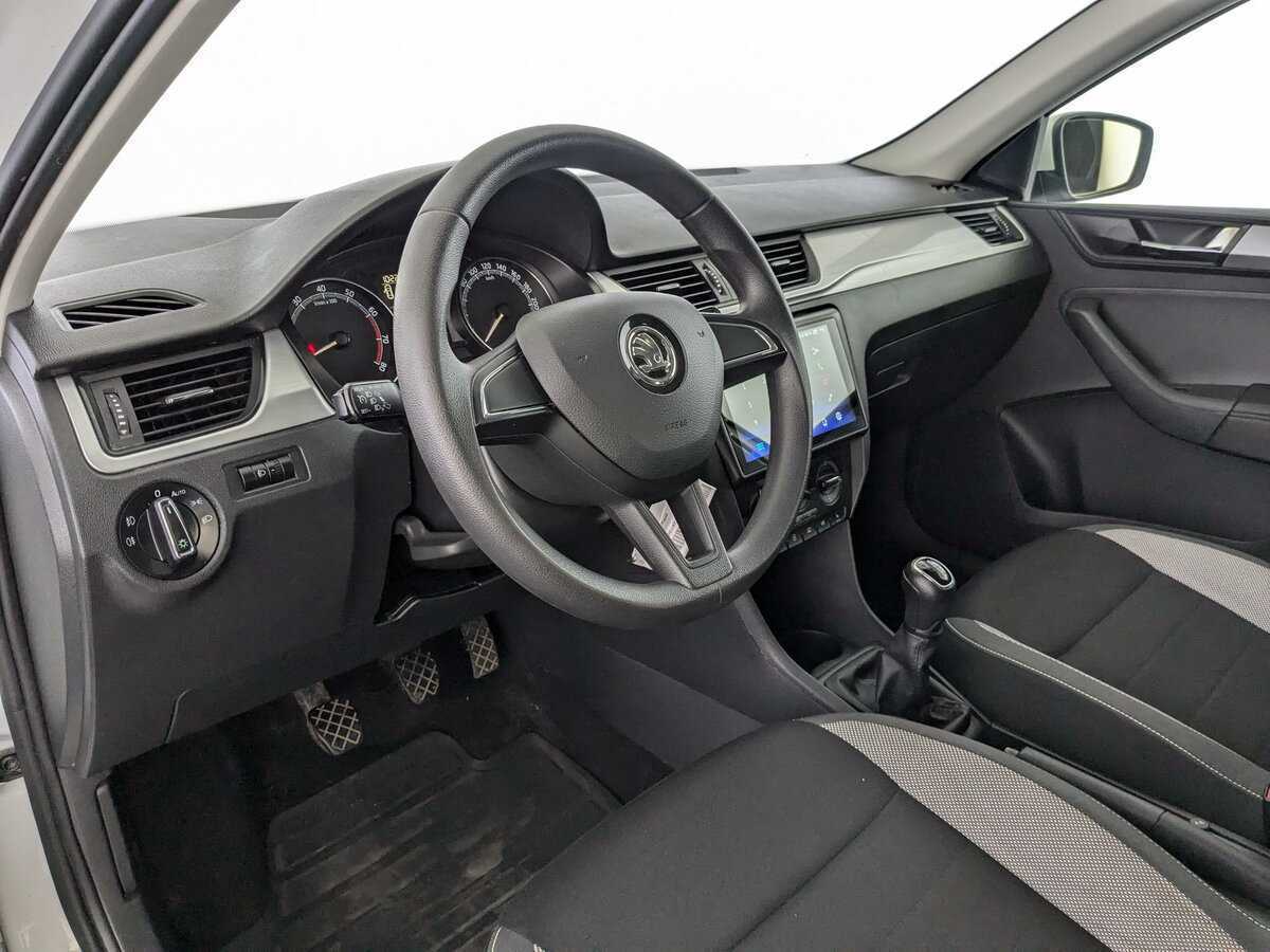Skoda Rapid, 2019 Фото №11