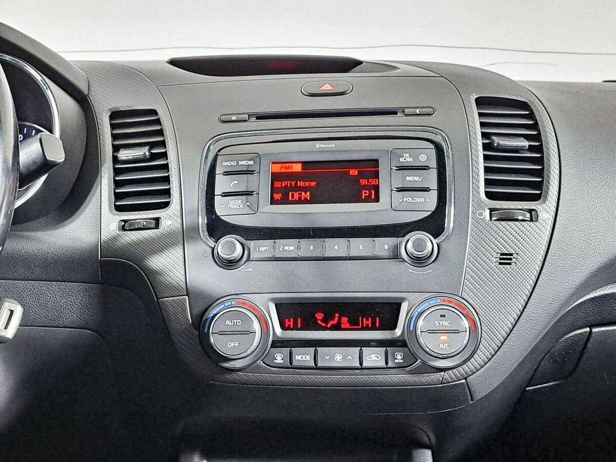 Kia Cerato, 2019 Фото №12