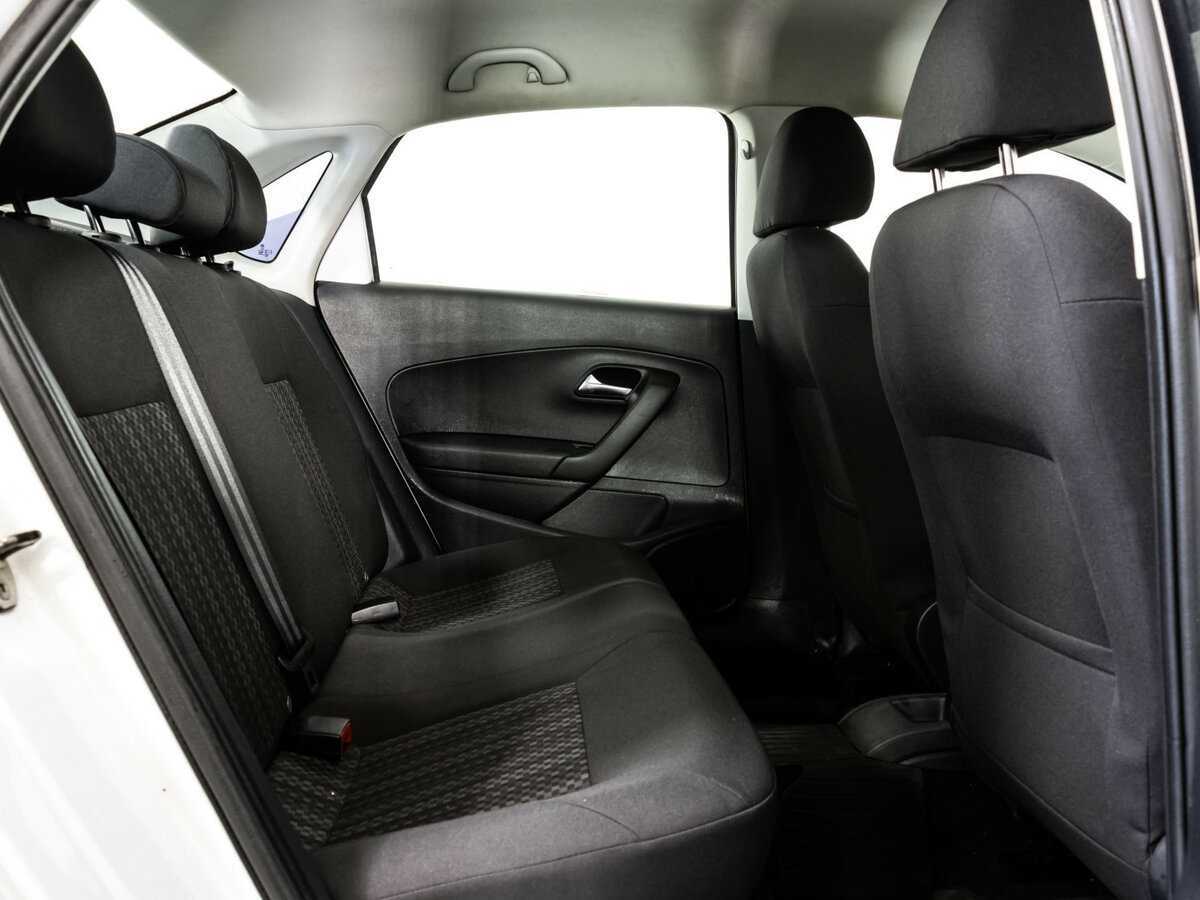 Volkswagen Polo, 2018 Фото №11