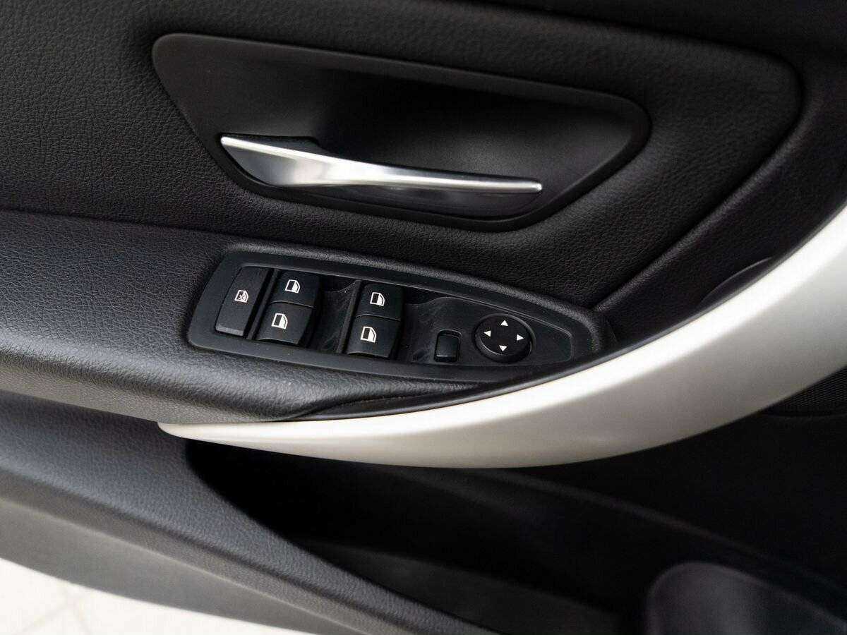 BMW 3 серии 320i, 2014 Фото №14