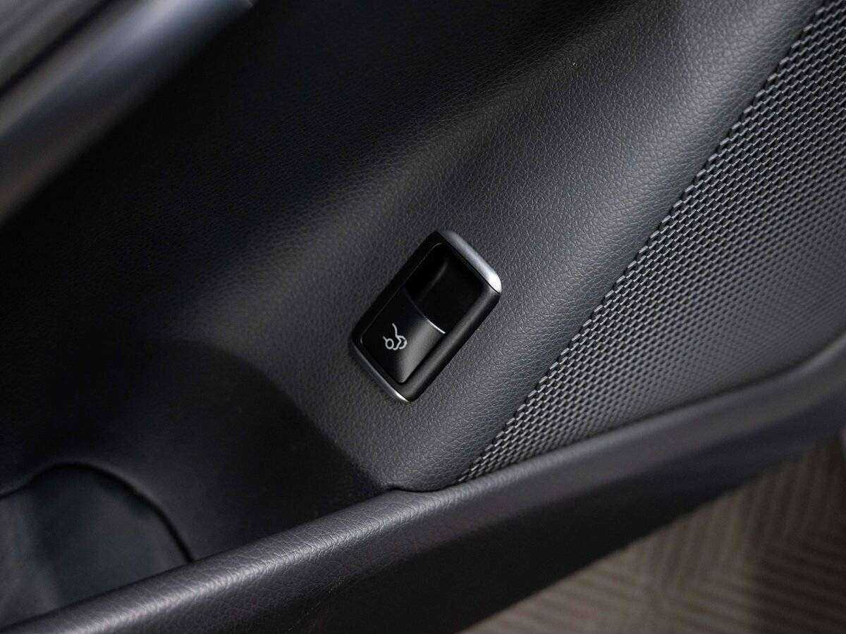 Mercedes-Benz CLA 200, 2018 Фото №18