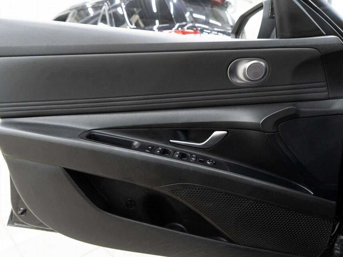 Hyundai Elantra, 2021 Фото №15