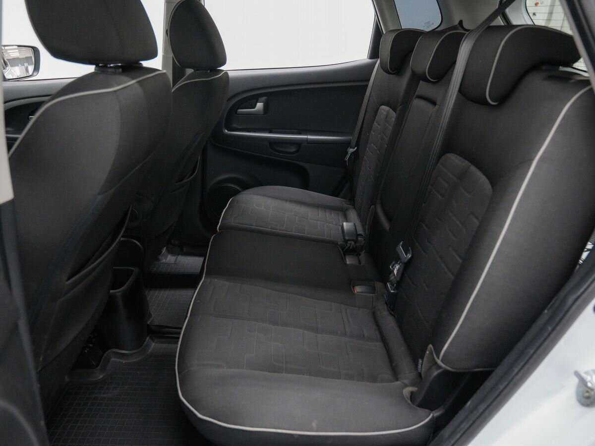 Kia Venga, 2012 Фото №7