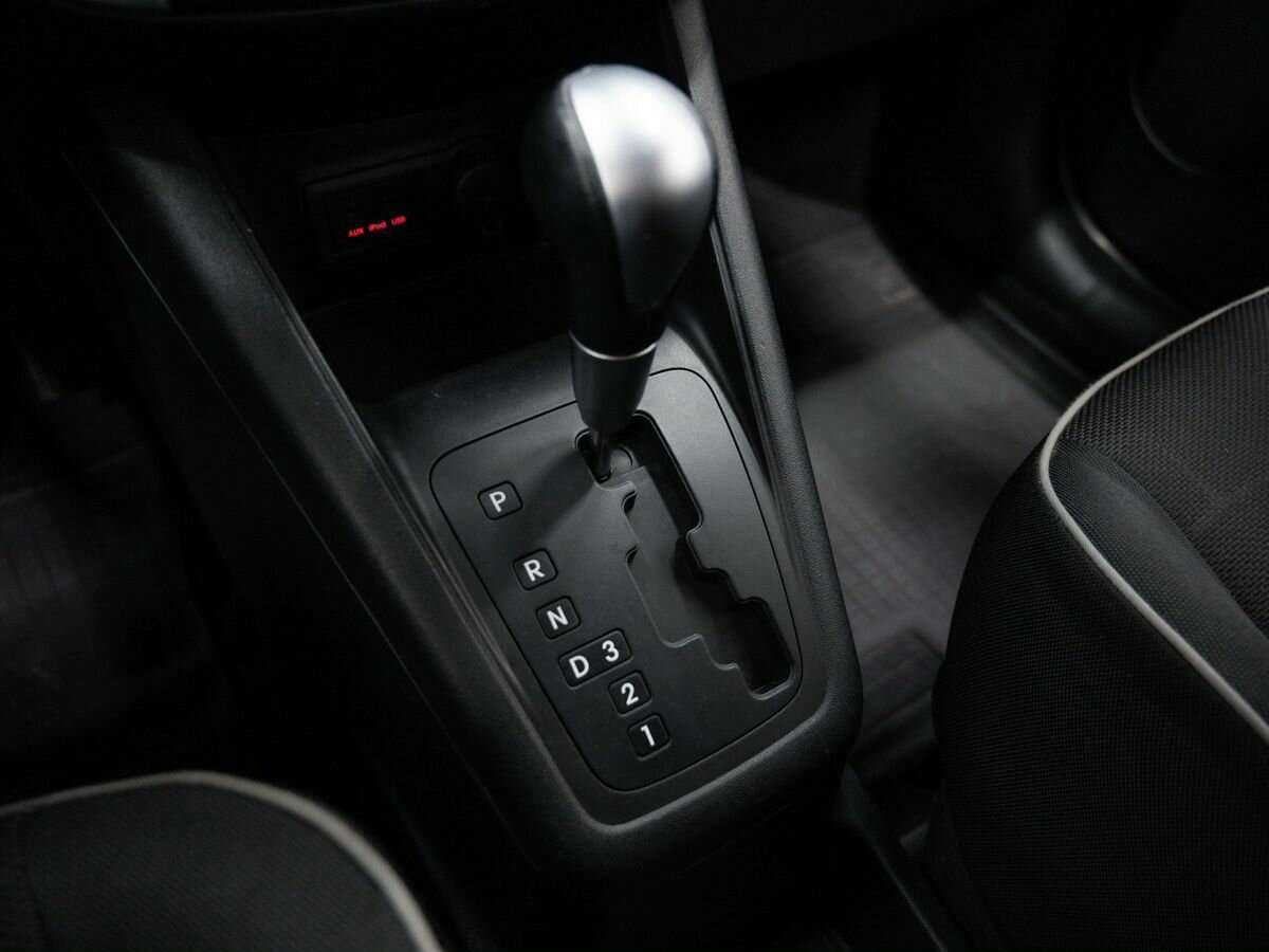 Kia Venga, 2012 Фото №15