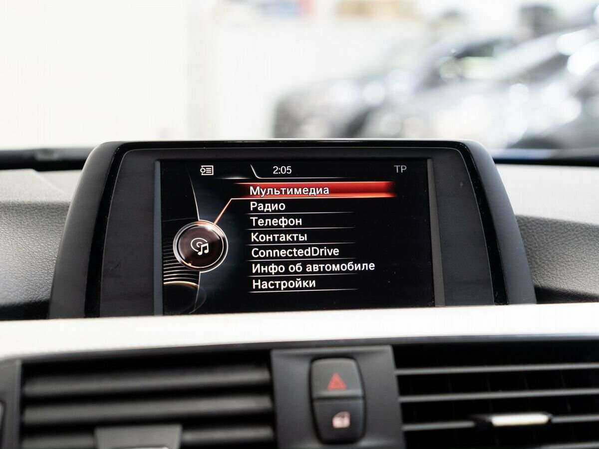 BMW 3 серии 320i xDrive, 2016 Фото №13