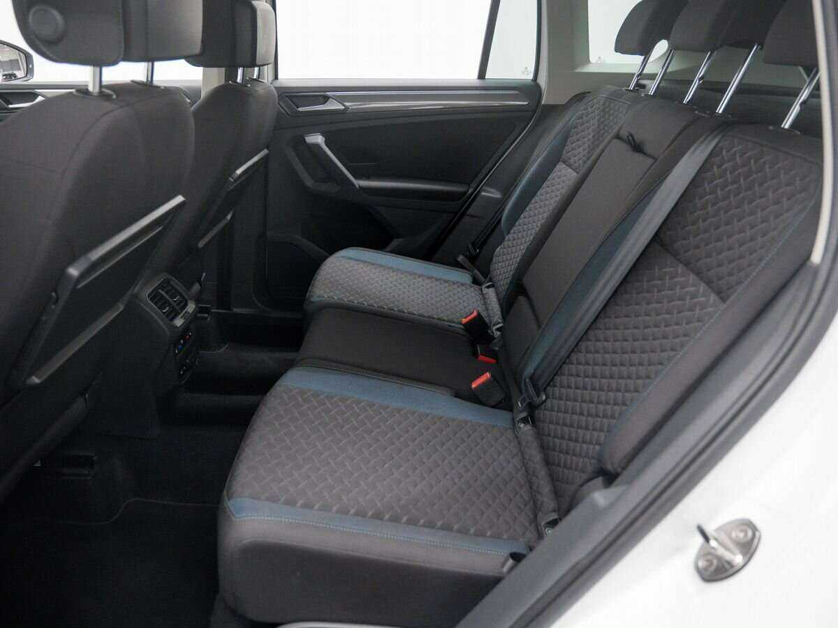 Volkswagen Tiguan, 2019 Фото №15