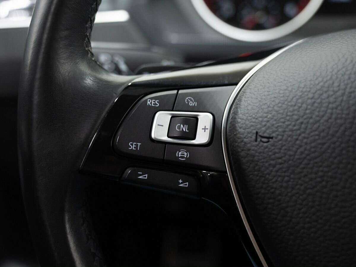 Volkswagen Tiguan, 2019 Фото №27