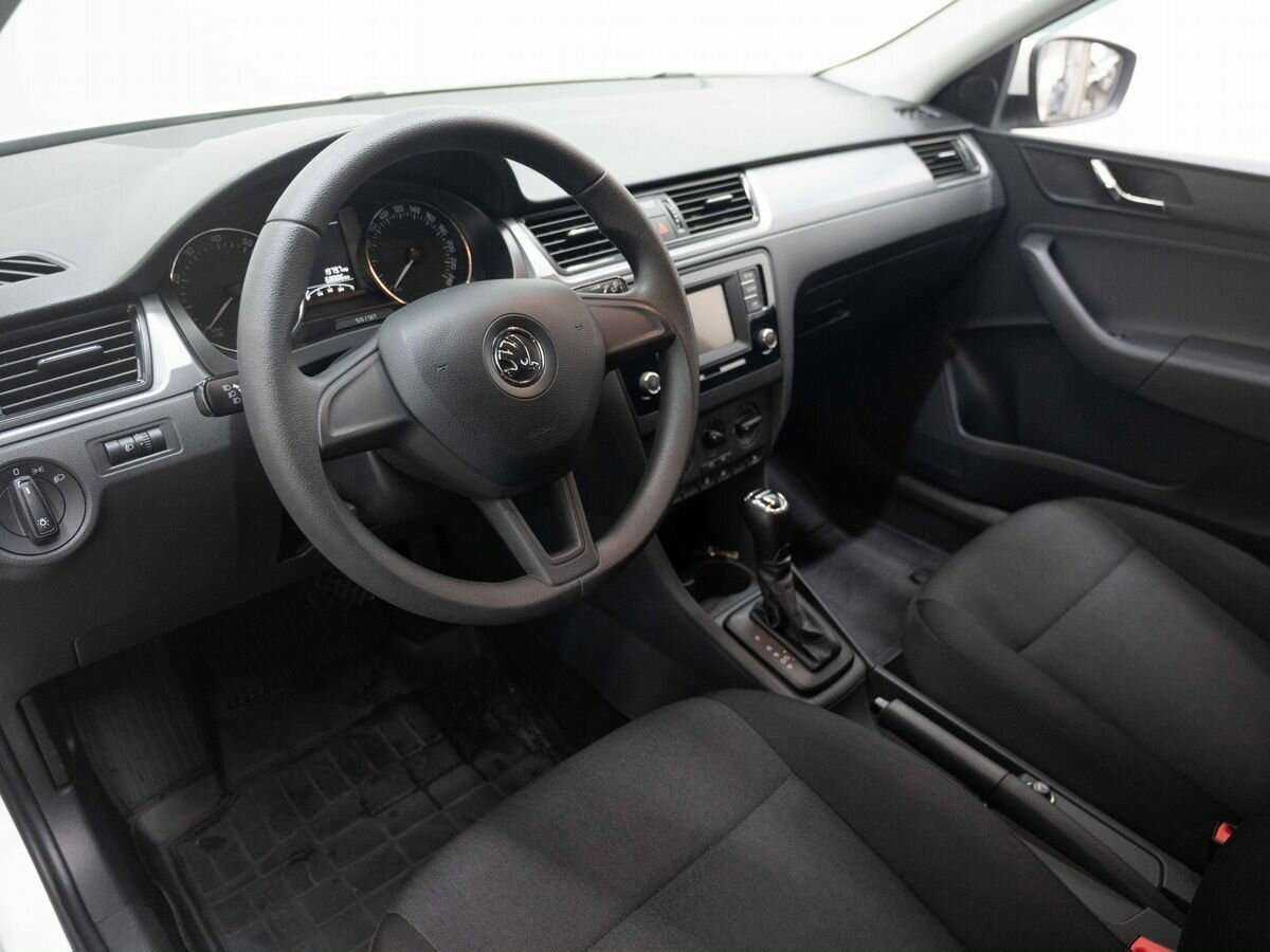 Skoda Rapid, 2017 Фото №7