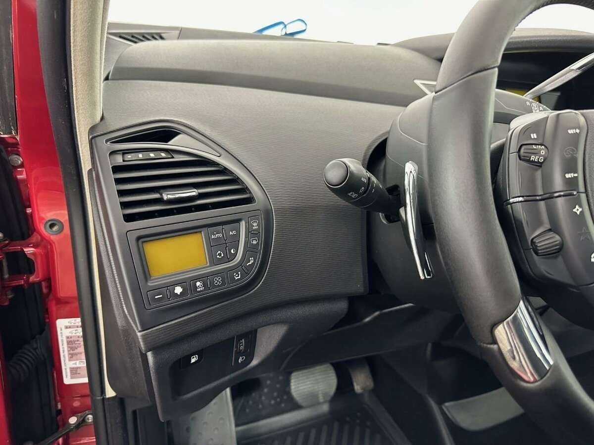 Citroen C4 Picasso, 2012 Фото №8