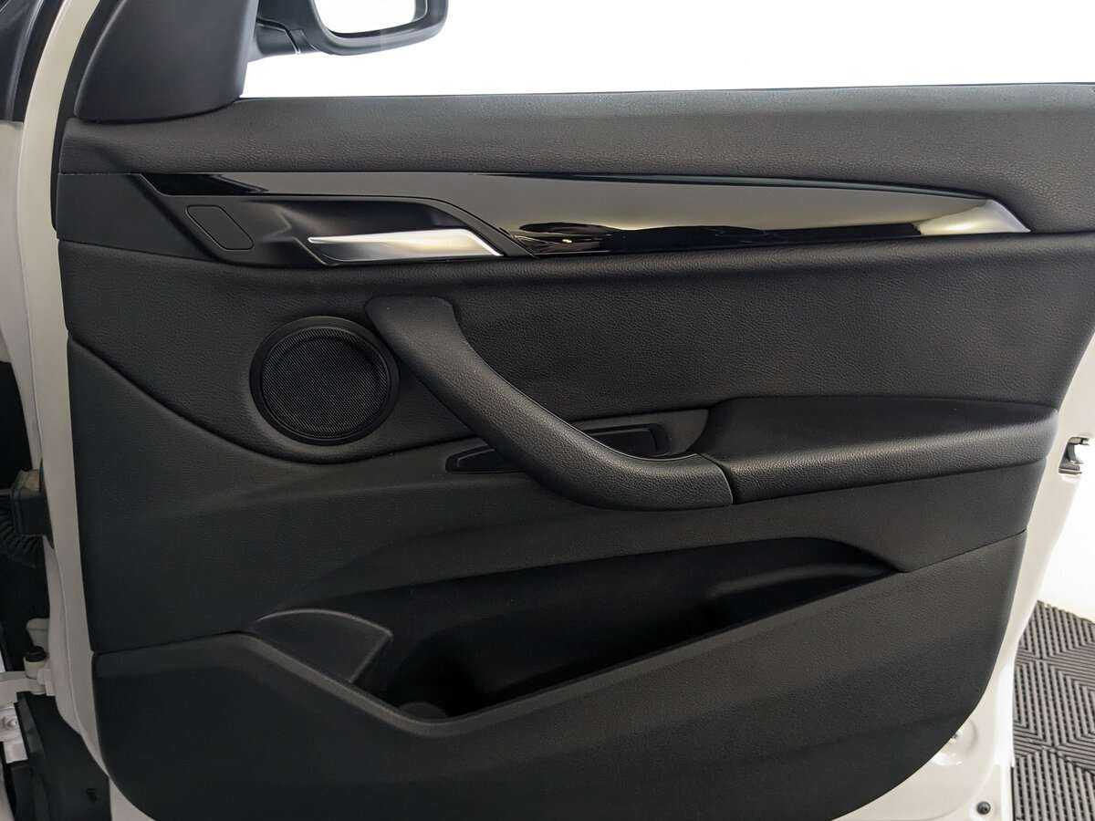 BMW X1 18d xDrive, 2019 Фото №23