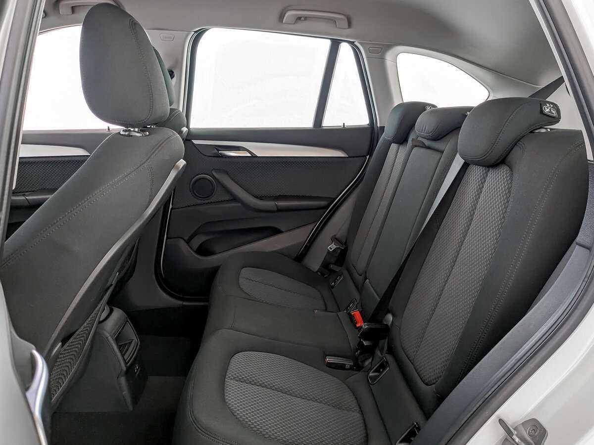 BMW X1 18i sDrive, 2019 Фото №10