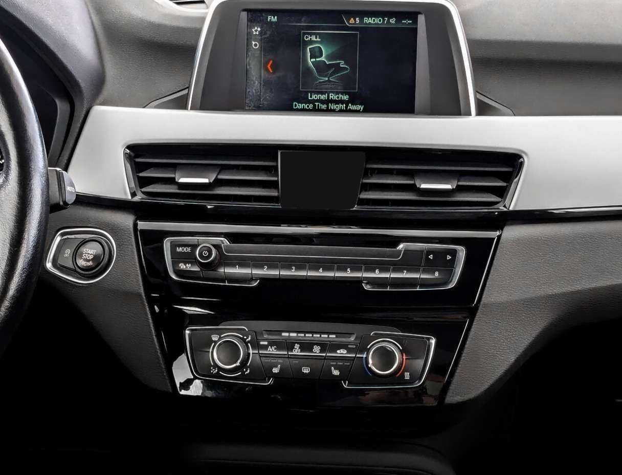 BMW X1 18i sDrive, 2019 Фото №13