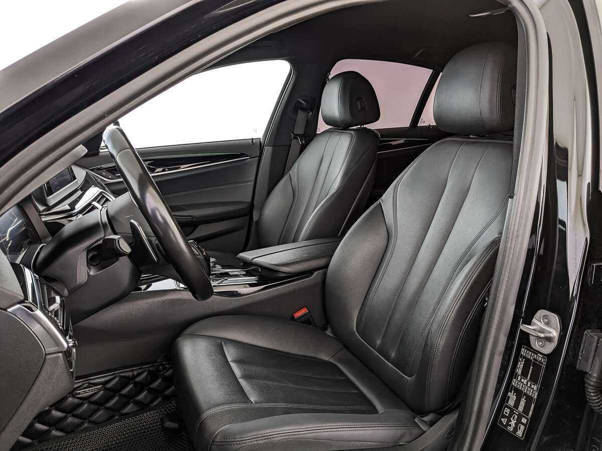 BMW 5 серии 520d xDrive, 2017 Фото №16