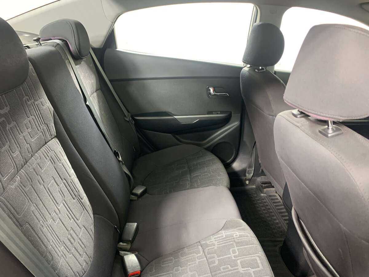 Kia Rio 5-speed, 2012 Фото №14