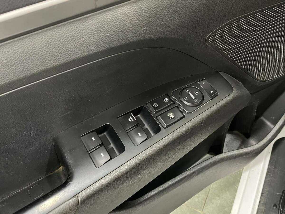 Hyundai Elantra, 2016 Фото №11