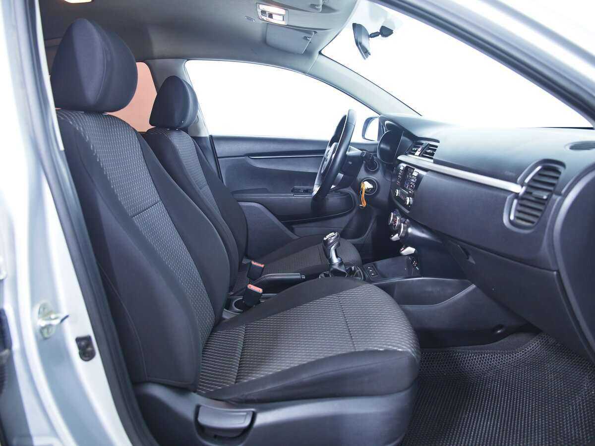 Kia Rio, 2017 Фото №17