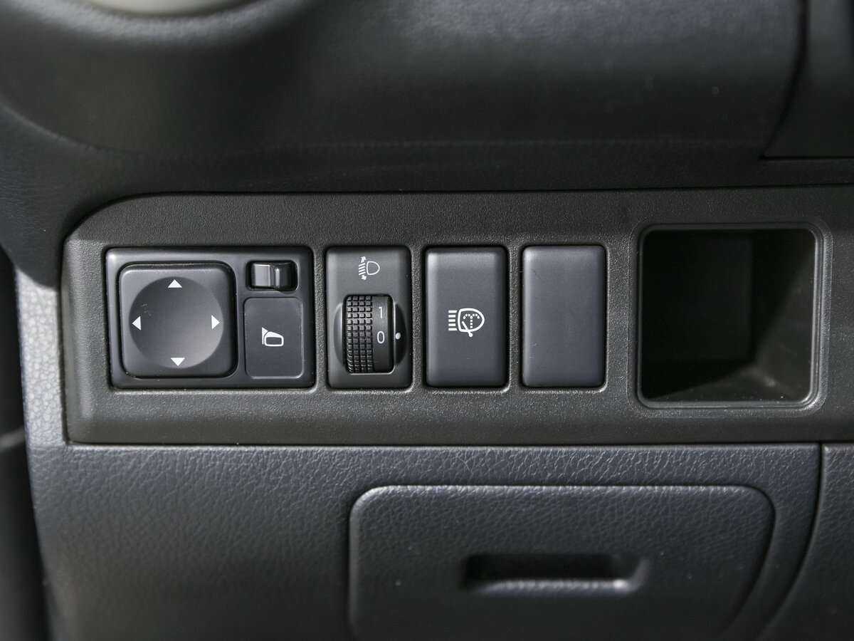 Nissan Note, 2013 Фото №13