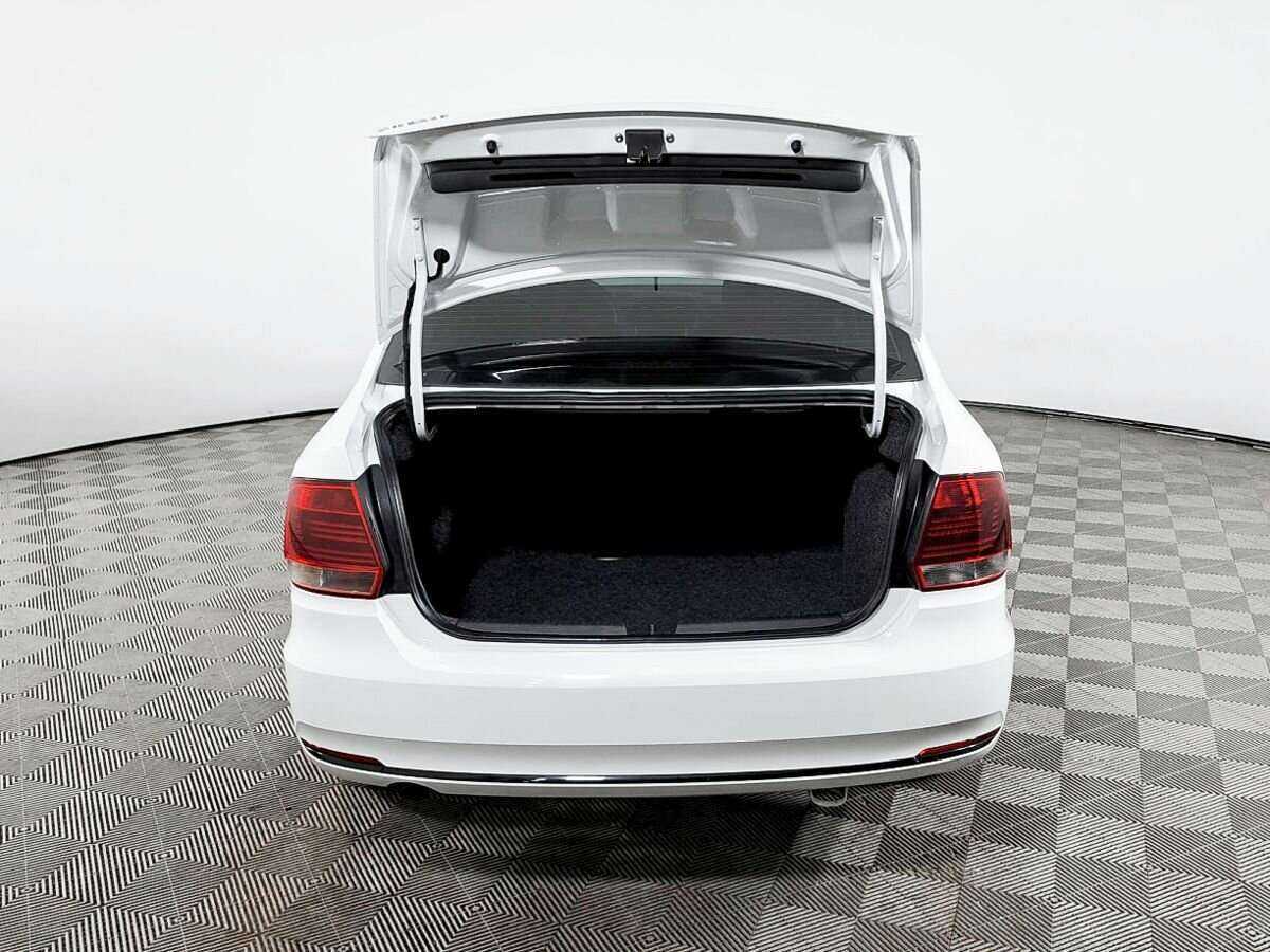 Volkswagen Polo, 2019 Фото №10