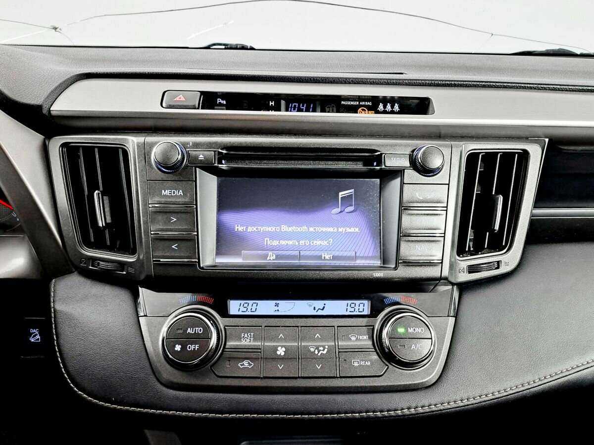 Toyota RAV4, 2015 Фото №11