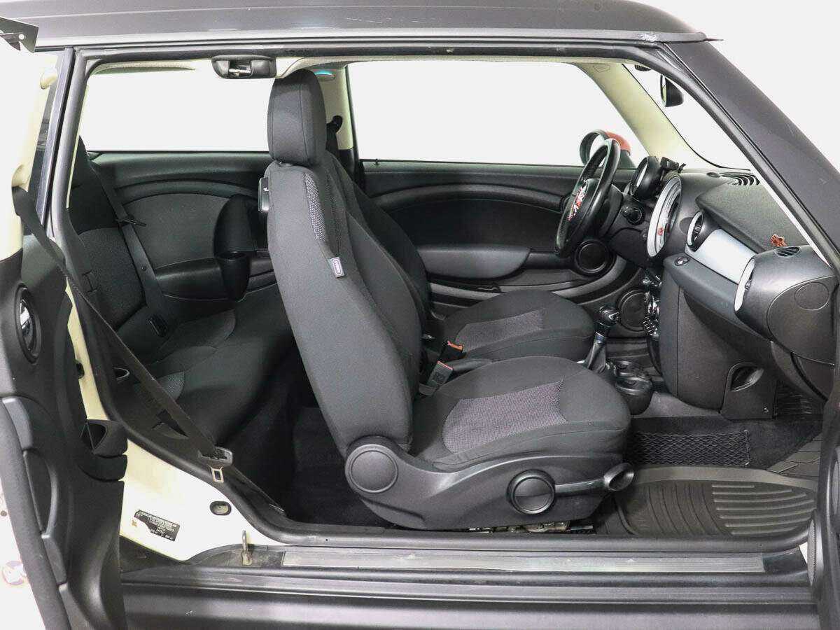 Mini Clubman Cooper, 2012 Фото №9