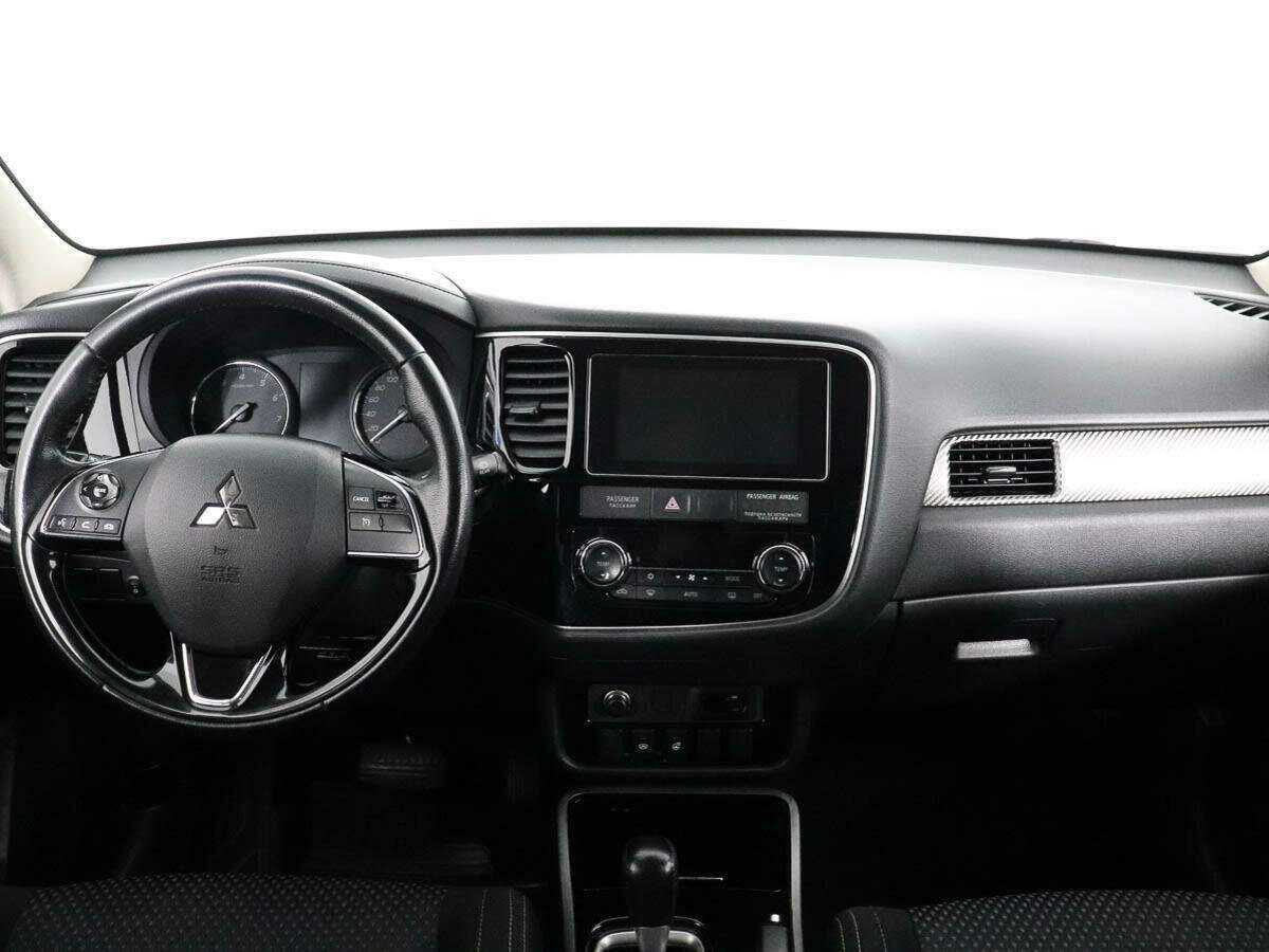 Mitsubishi Outlander, 2018 Фото №11