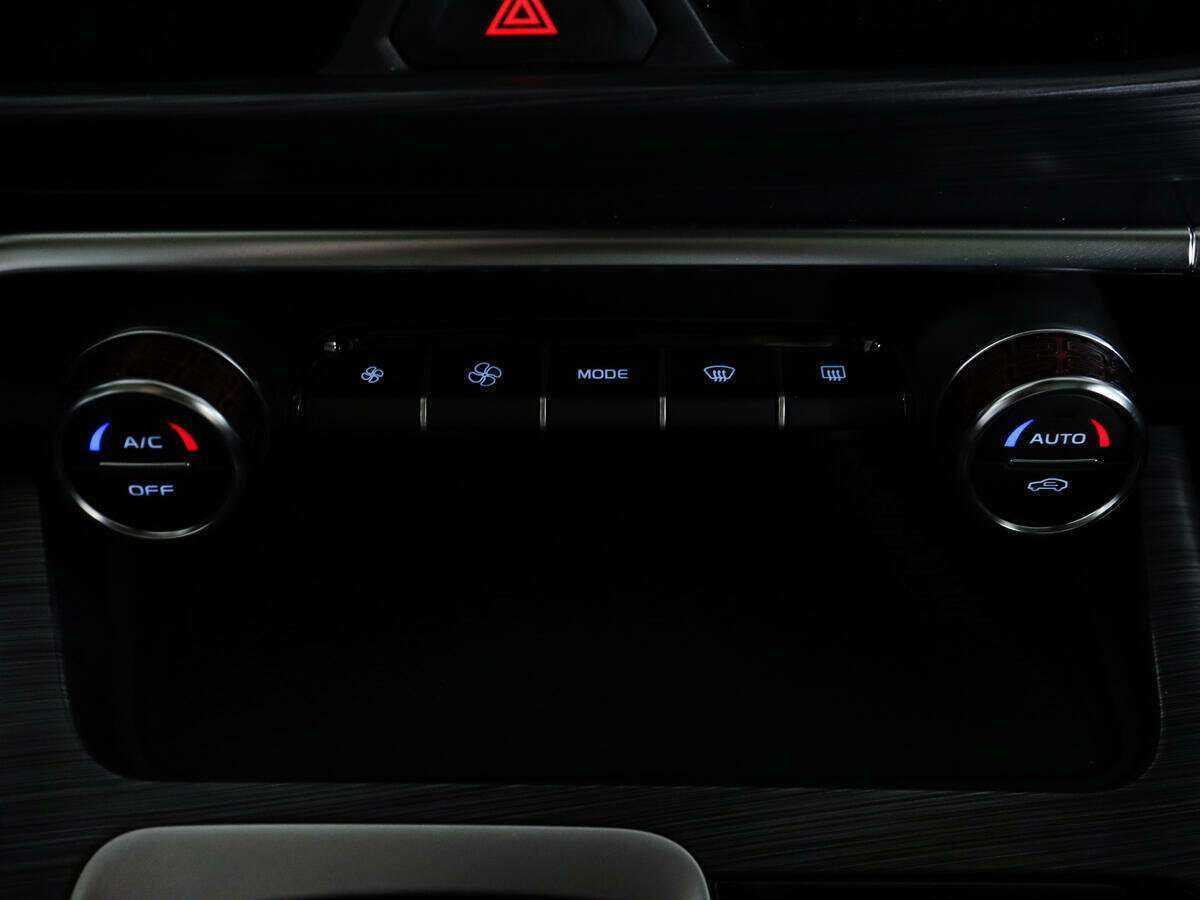 Geely Tugella, 2021 Фото №22