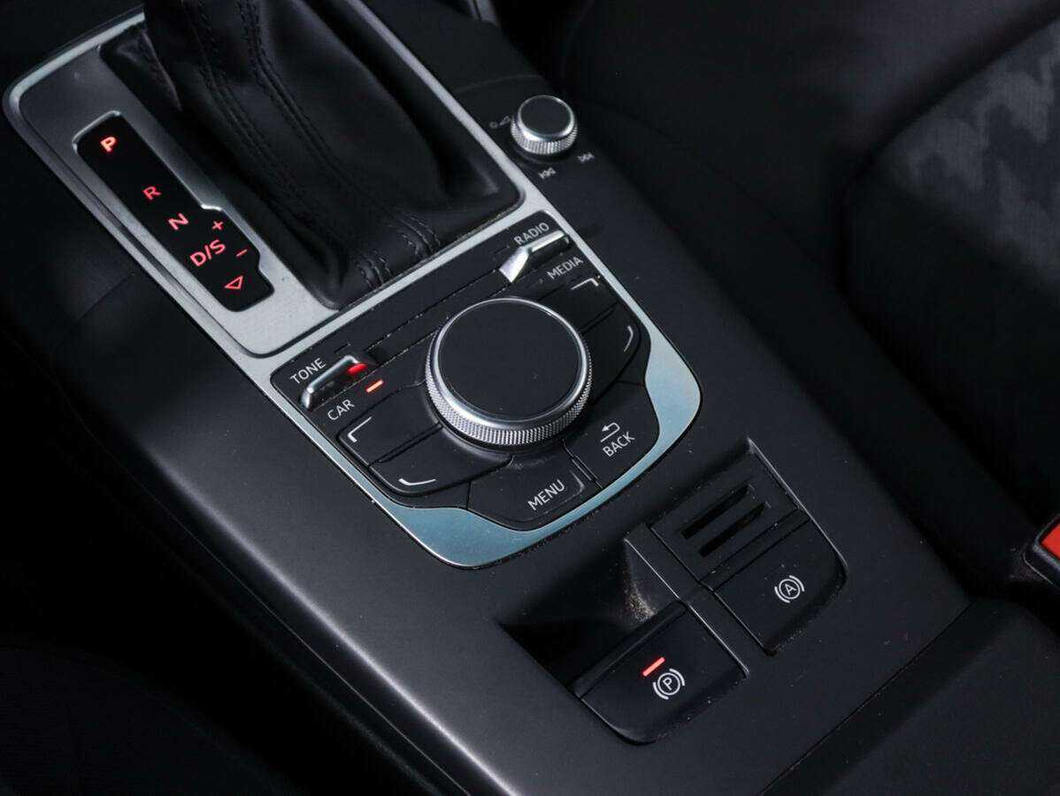 Audi A3, 2015 Фото №14