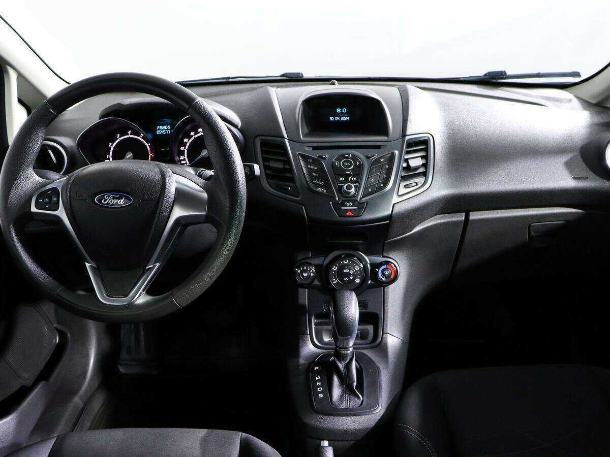 Ford Fiesta, 2017 Фото №12