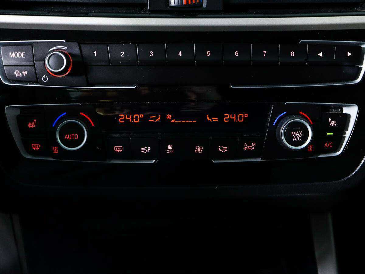 BMW 1 серии 118i, 2018 Фото №16