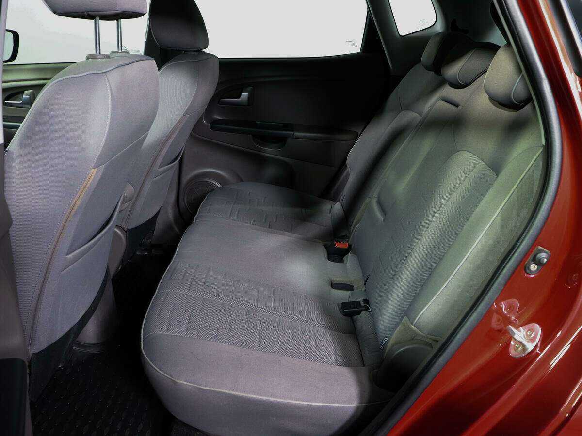 Kia Venga, 2012 Фото №9