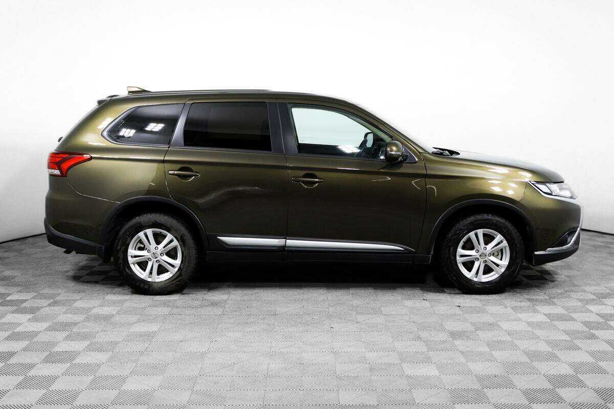 Mitsubishi Outlander, 2020 - 7 842 км. | Фото №4
