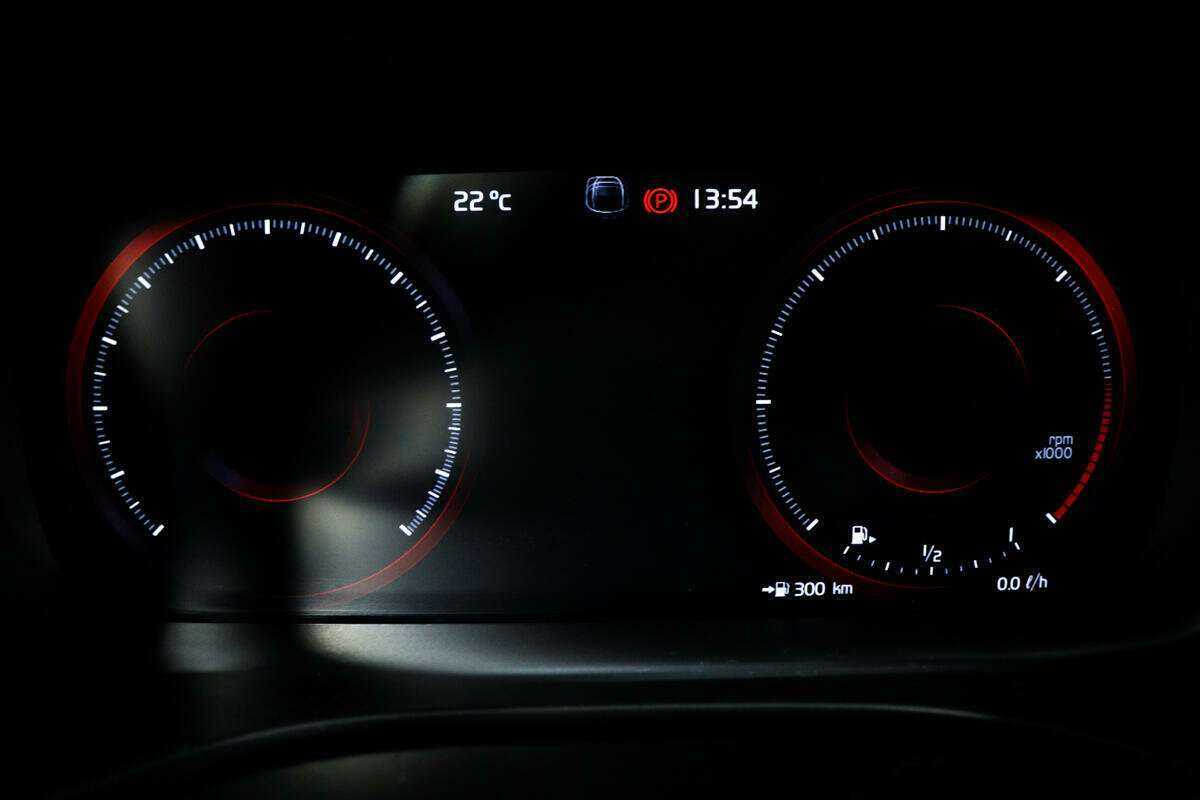 Volvo XC60, 2018 Фото №10