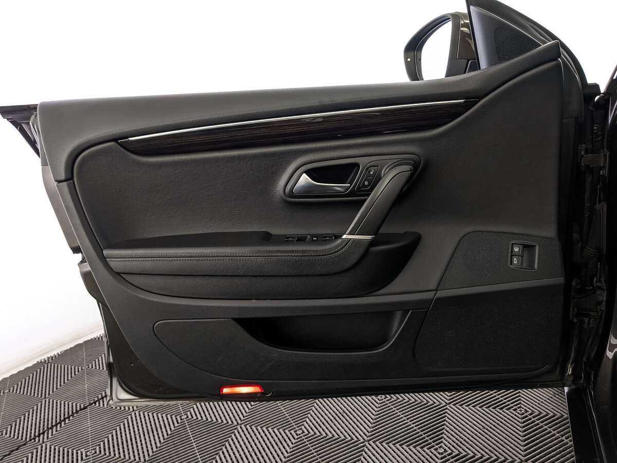 Volkswagen Passat CC, 2013 Фото №17