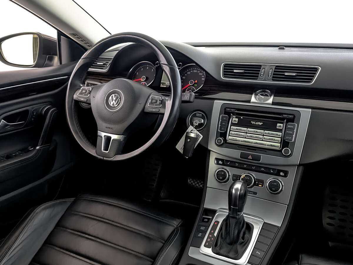 Volkswagen Passat CC, 2013 Фото №26