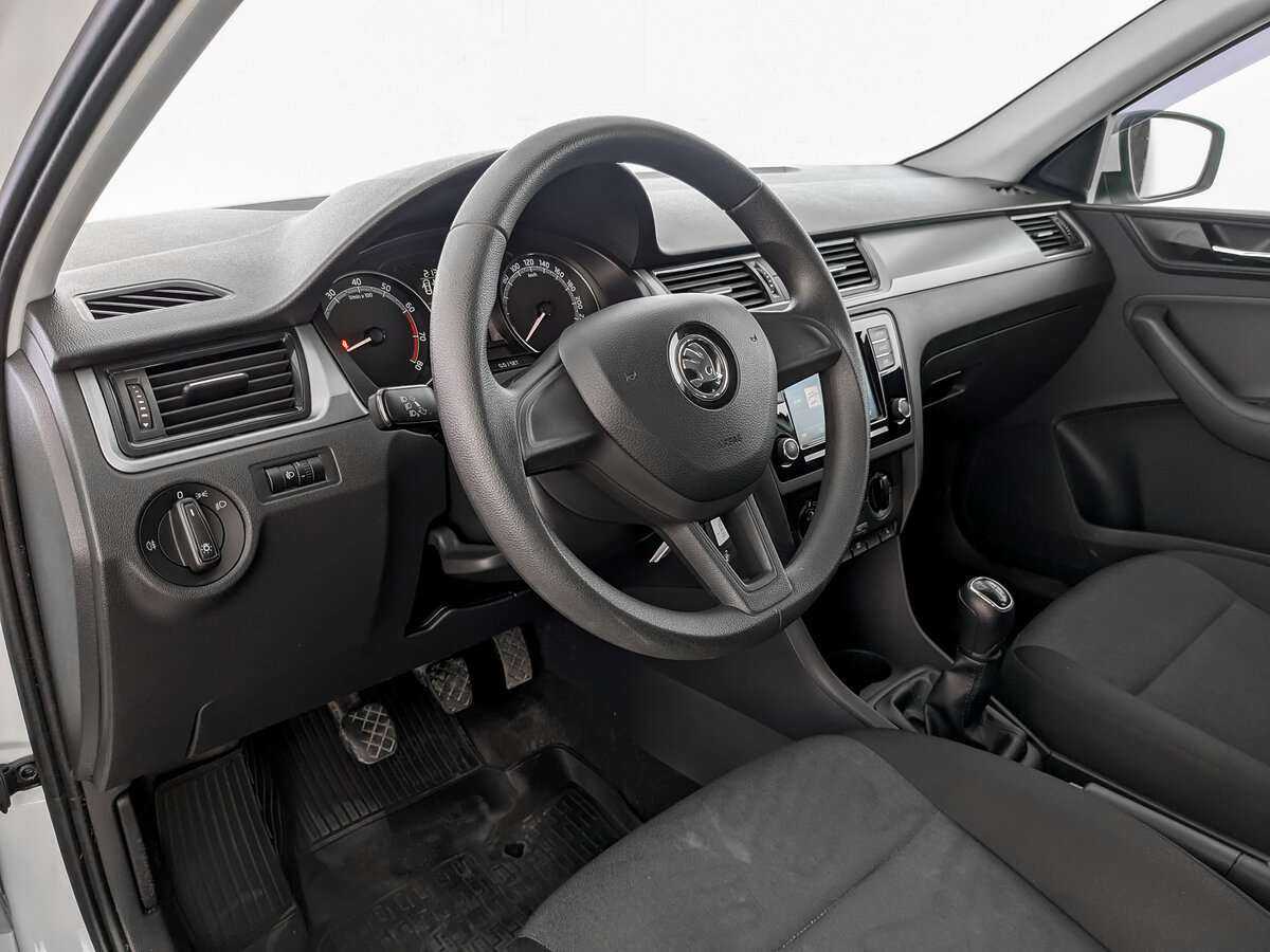 Skoda Rapid, 2017 Фото №14
