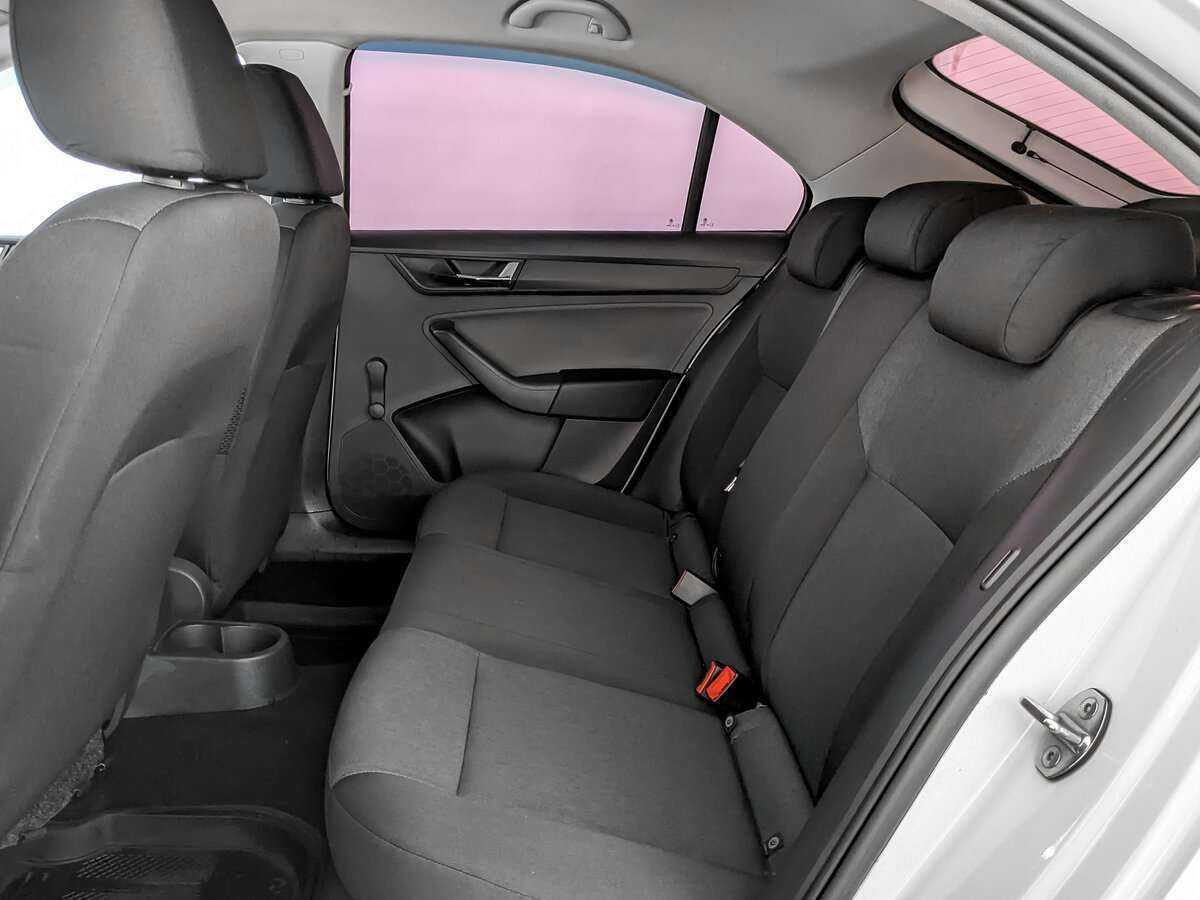 Skoda Rapid, 2017 Фото №10